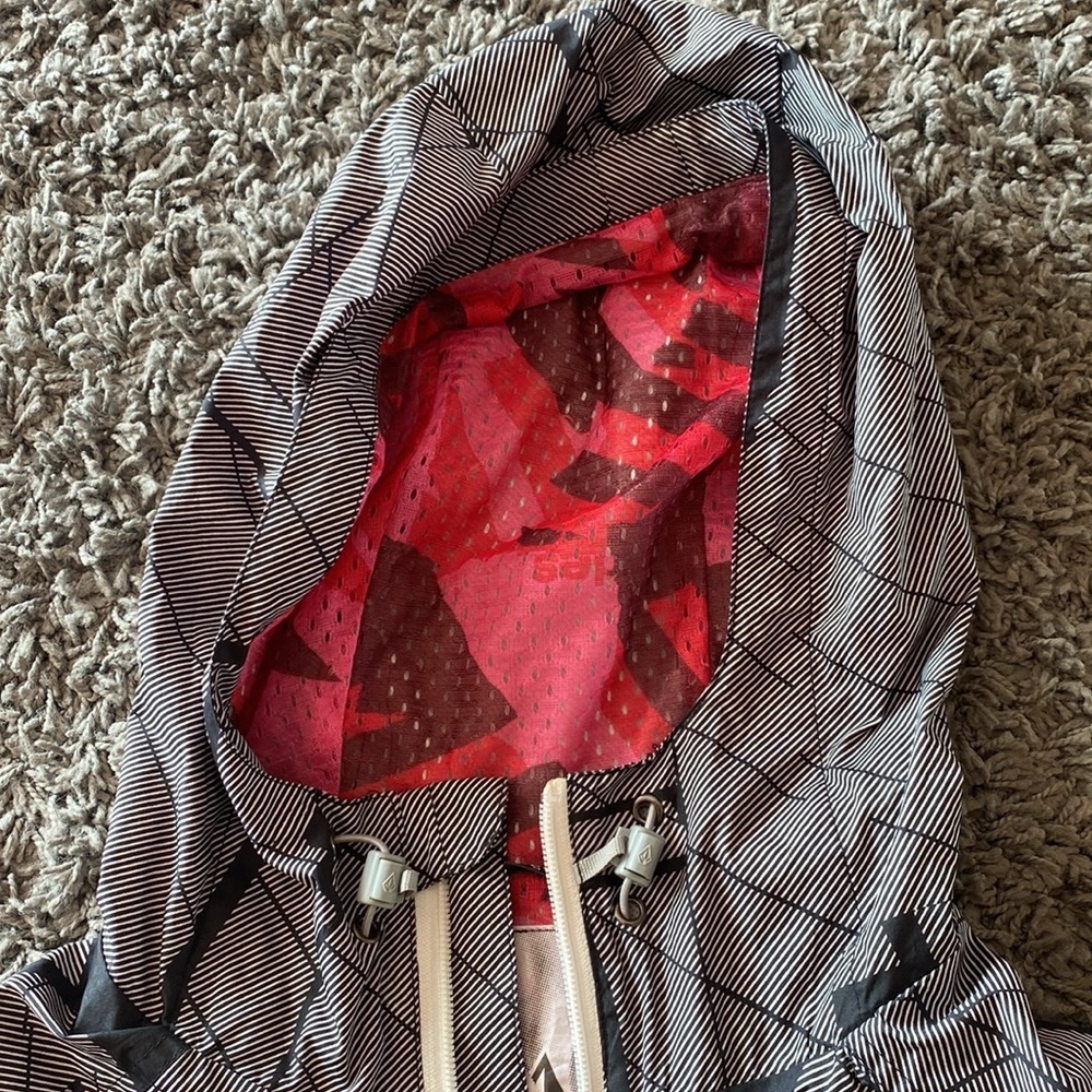 Volcom Transition Performance Driven Streetwear H… - image 5